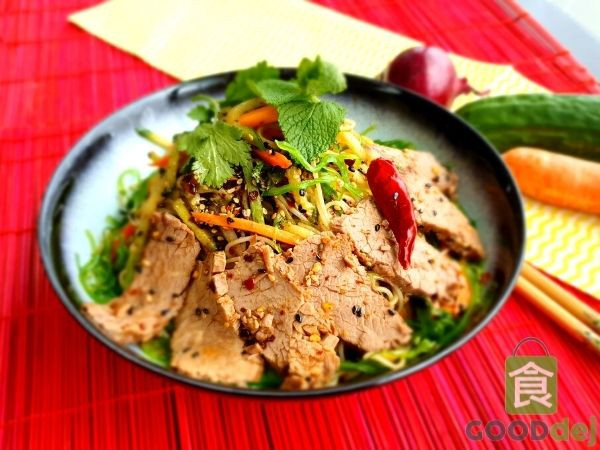 Nouilles de riz au boeuf épicé